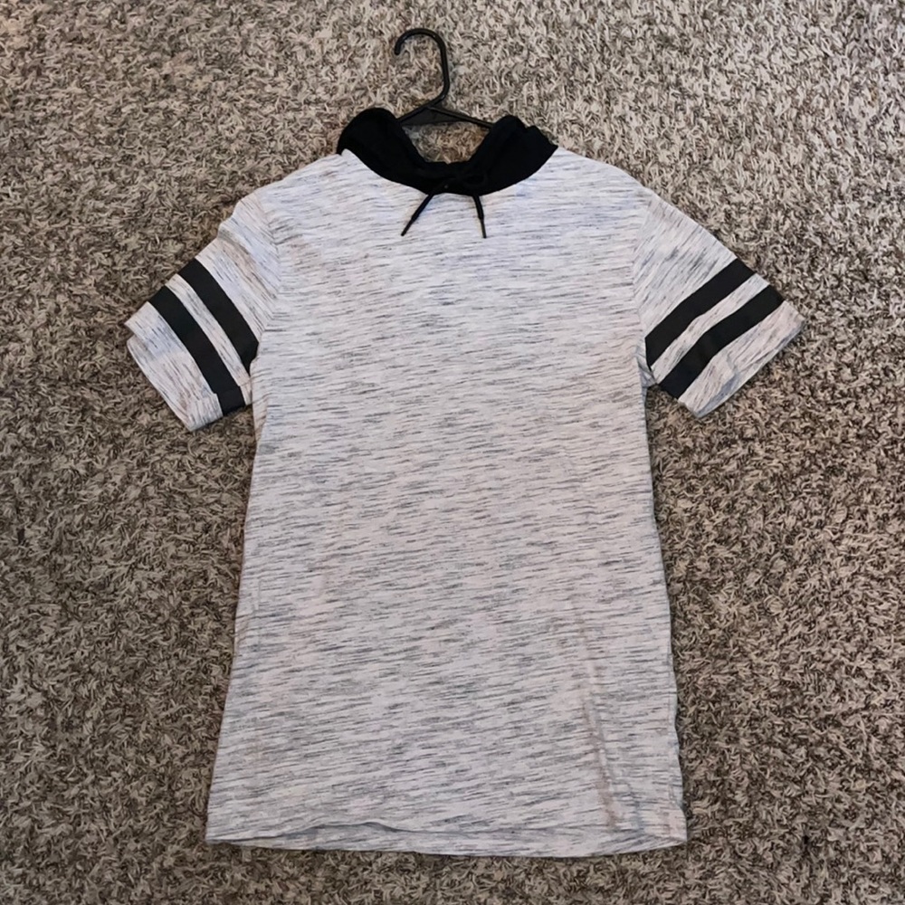 Hooded T shirt